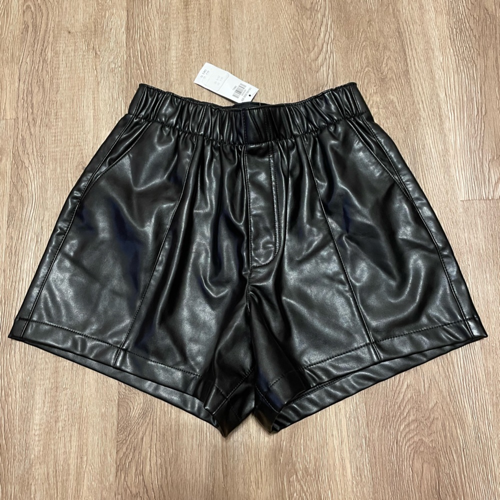 NWT Abercrombie & Fitch Vegan Leather Shorts